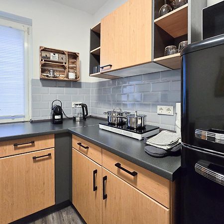Alpha Apartments Есен Екстериор снимка