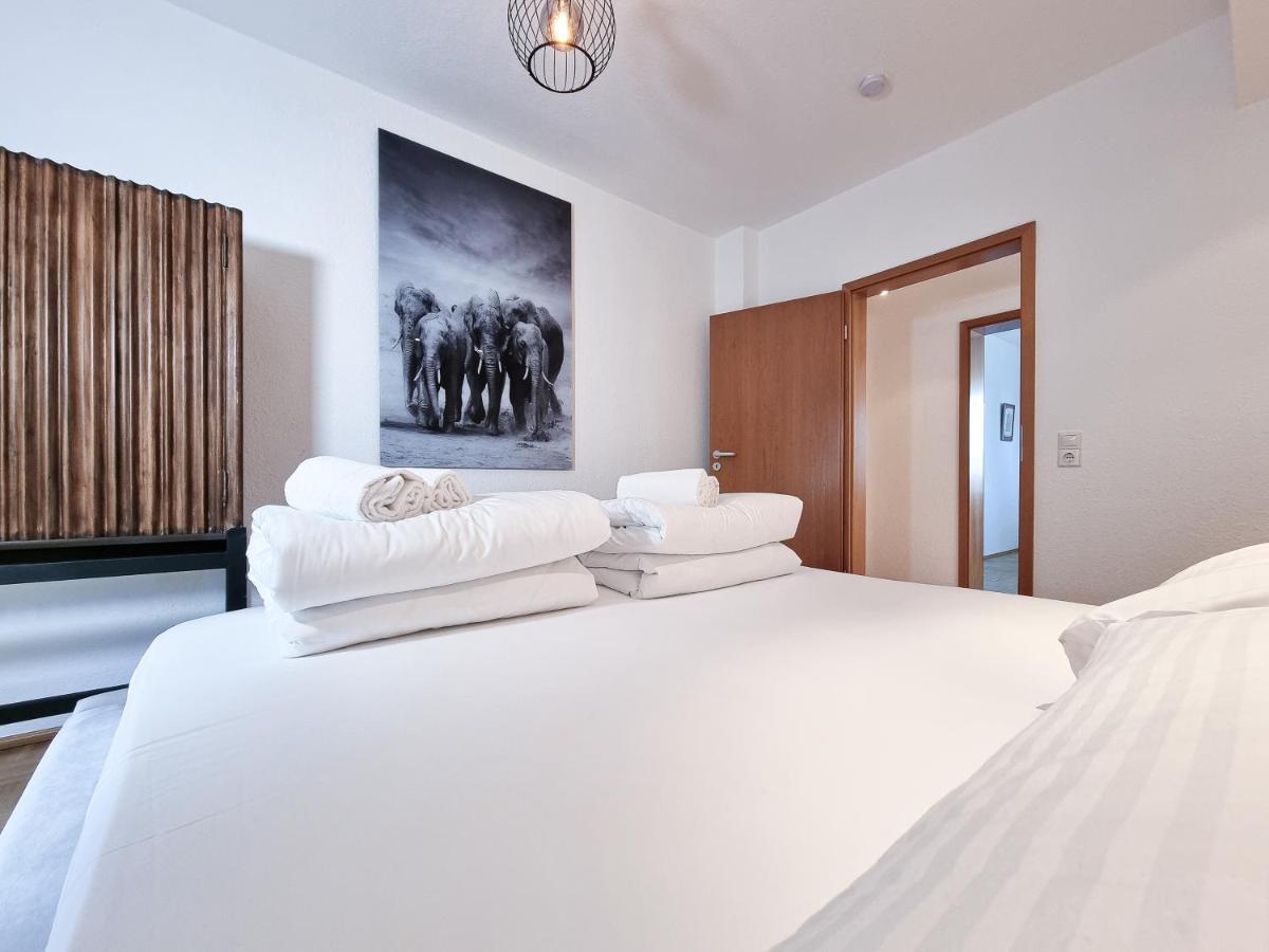 Alpha Apartments Есен Екстериор снимка