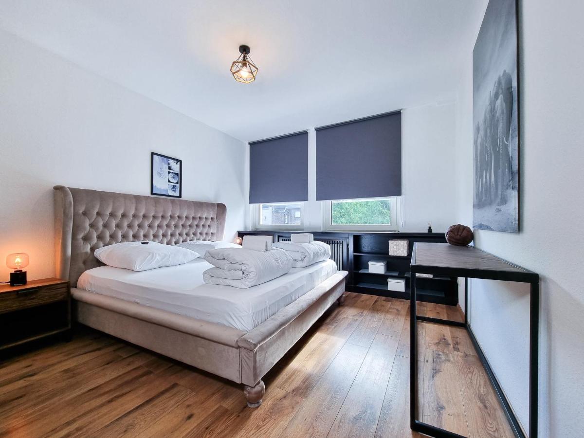 Alpha Apartments Есен Екстериор снимка