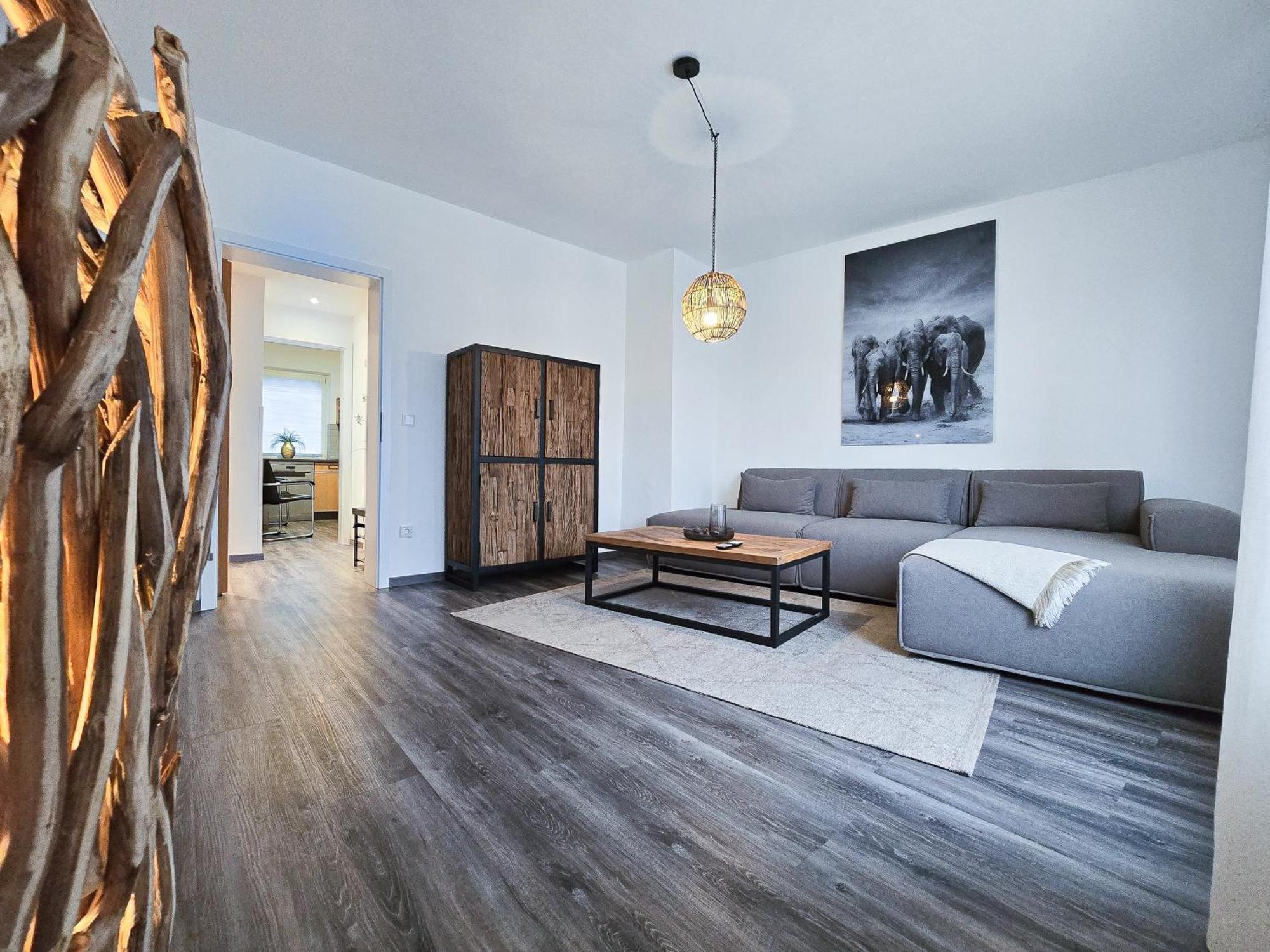 Alpha Apartments Есен Екстериор снимка