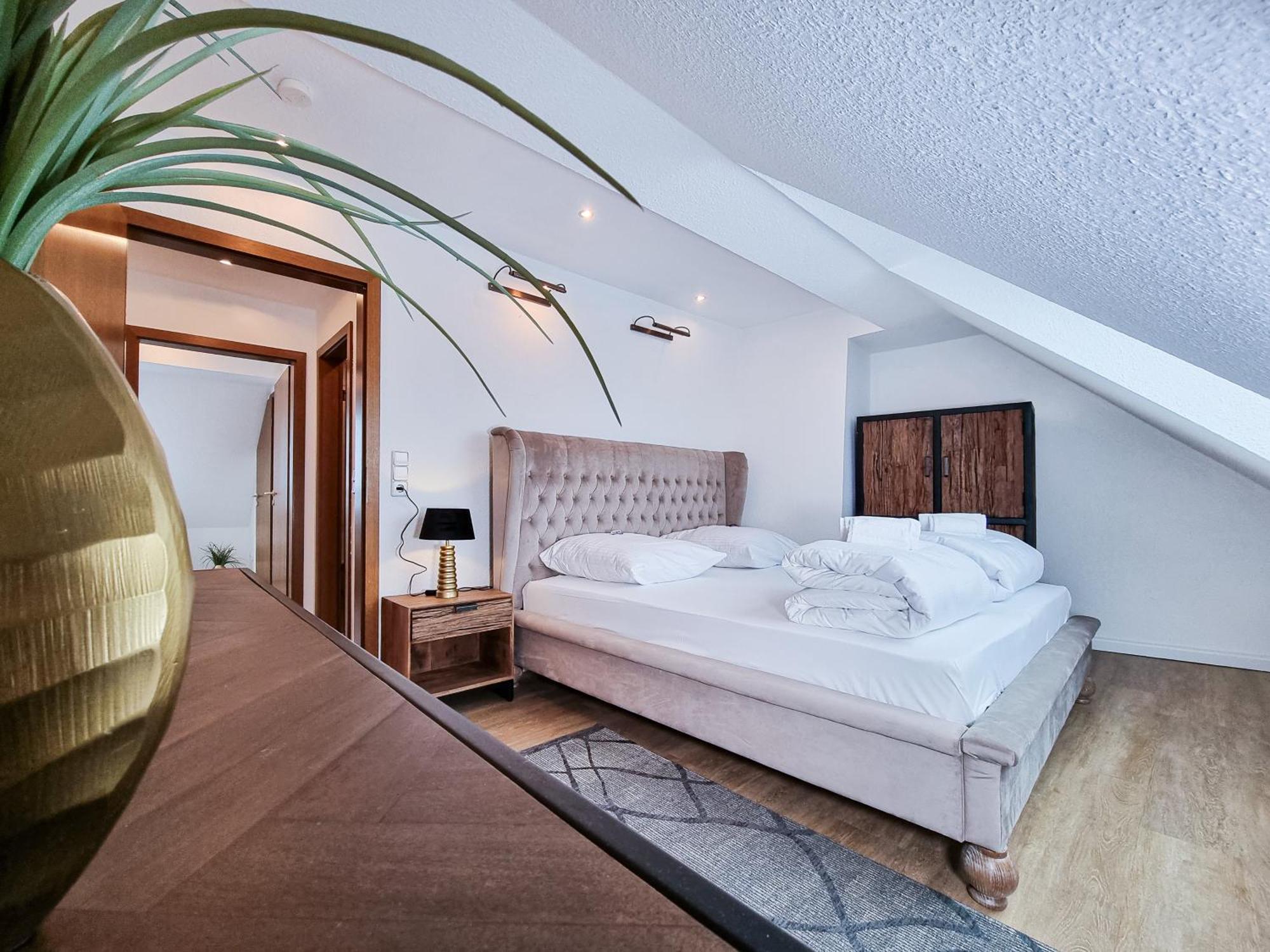 Alpha Apartments Есен Екстериор снимка