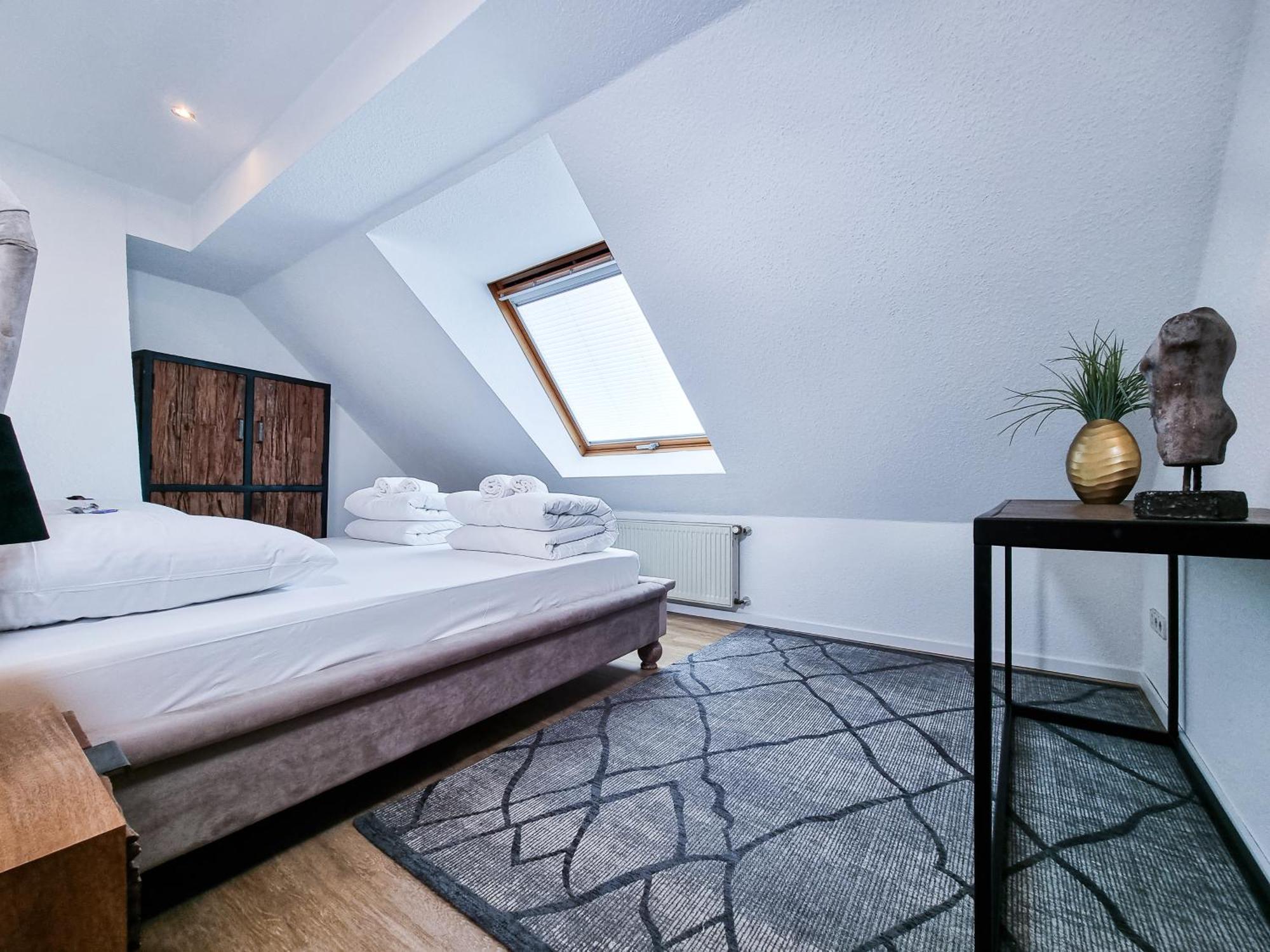 Alpha Apartments Есен Екстериор снимка